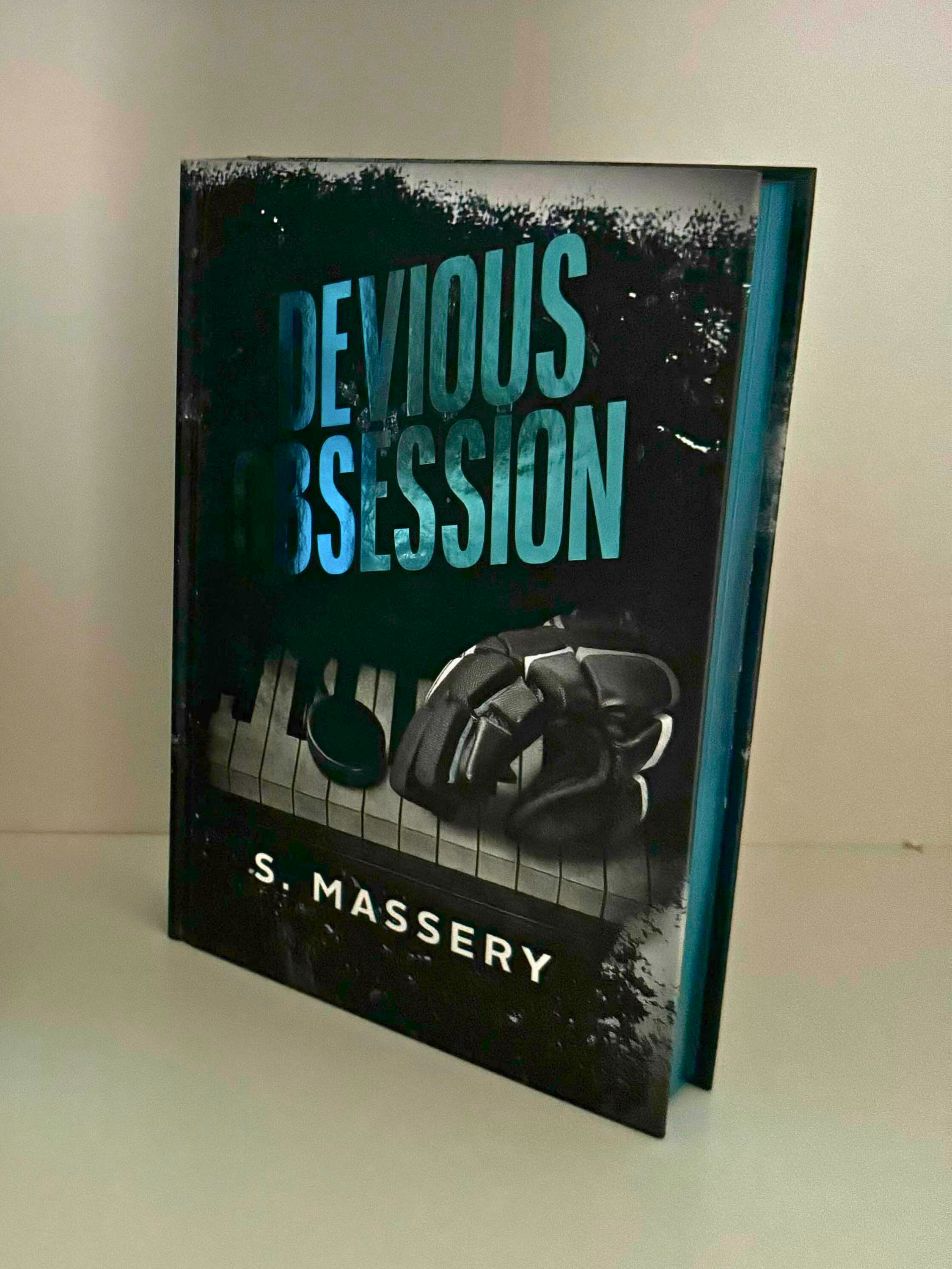 Devious Obsession - Deluxe Foil Edge Hardback